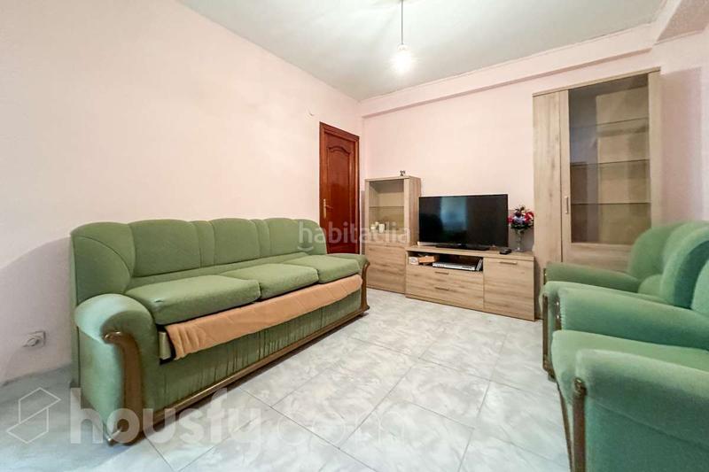 Foto 0bb491d6-15b6-436a-8d4a-c895aeba4332. Planta baja en calle lópez de hoyos . en Colina Madrid