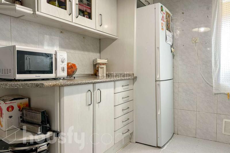 Foto 3d5e49b5-b8b4-4b93-8842-addd7c5d71cb. Planta baja en calle lópez de hoyos . en Colina Madrid