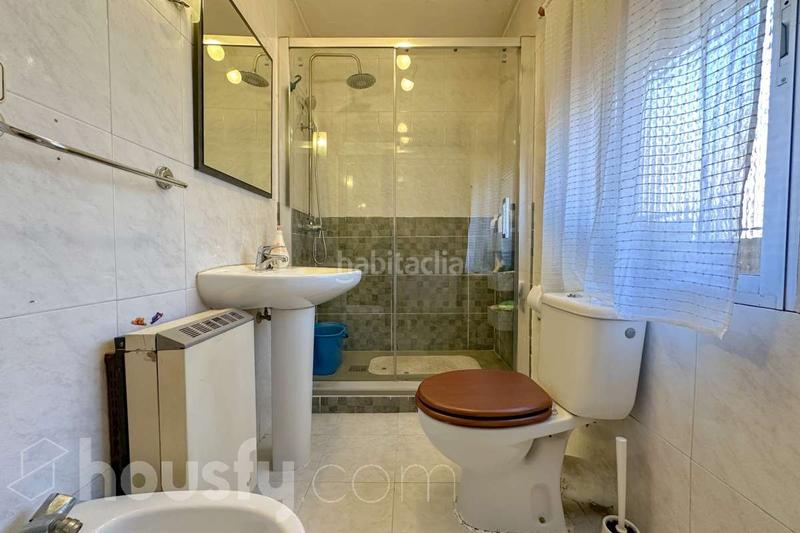 Foto 072be272-a9ee-4eb5-9724-3aeecf44a8df. Rez-de-chaussée dans calle lópez de hoyos . dans Colina Madrid