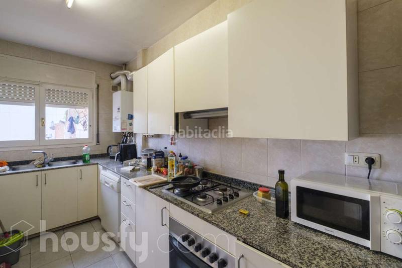 Foto 1a3ec796-e79b-483c-aa55-8c3d623f0e64. Casa in carrer avellaneda . in Centre Sabadell