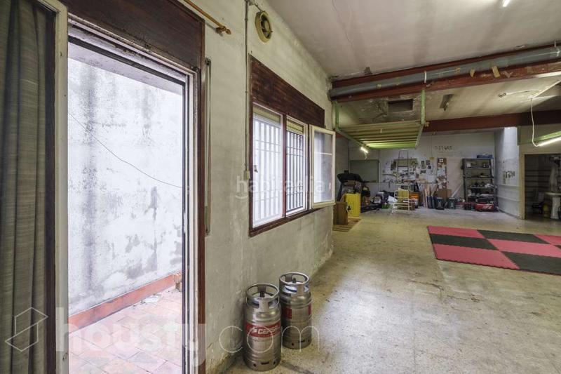 Foto 65a2e824-4648-4809-8449-8b7a5609c44b. Casa in carrer avellaneda . in Centre Sabadell