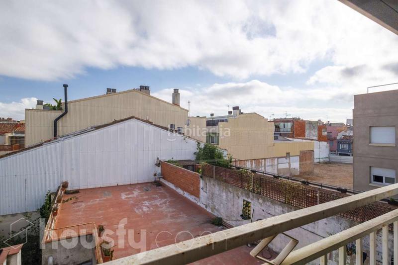 Foto 7a2344d9-824a-4a28-b682-66f70542f173. Casa in carrer avellaneda . in Centre Sabadell