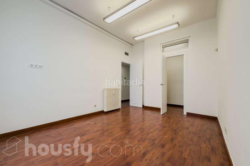 Foto a6b276be-8c9f-4aeb-9308-019e8dbbbc0d. Appartement dans carrer balmes . dans Putget - Farró Barcelona