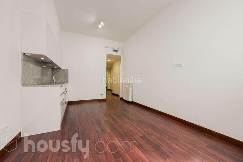 Foto 91eebab8-e063-4d38-a75c-1c8be85a1f80. Piso en carrer balmes . en Putget - Farró Barcelona