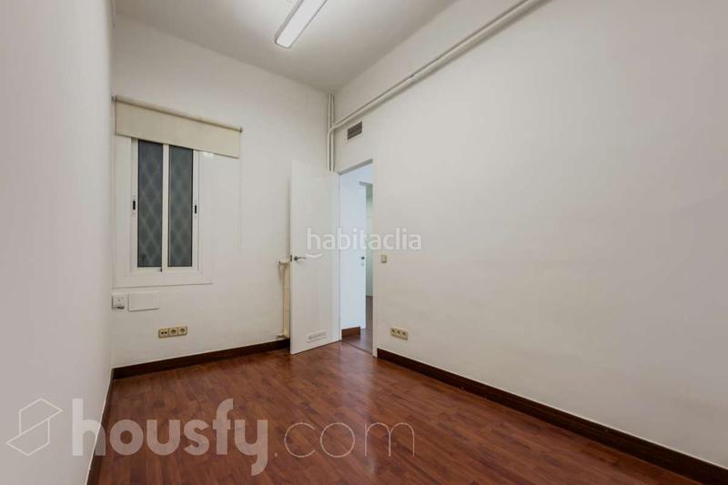 Foto 9dfdd45d-5a93-4d9a-9c5b-af94e838fcee. Piso en carrer balmes . en Putget - Farró Barcelona