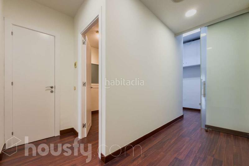 Foto b2f50d86-1273-4c5e-a41f-c65c5e385d92. Piso en carrer balmes . en Putget - Farró Barcelona