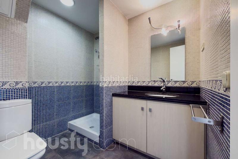 Foto d4b2e4b9-ac8f-4a91-bdf3-66db242762ec. Piso en carrer balmes . en Putget - Farró Barcelona