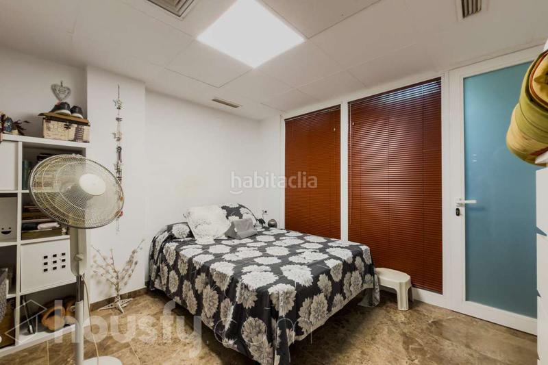 Foto 214f3f23-d5ec-4fe7-8050-6799b96e839d. Piso en carrer juan de sada . en Sants-Badal Barcelona
