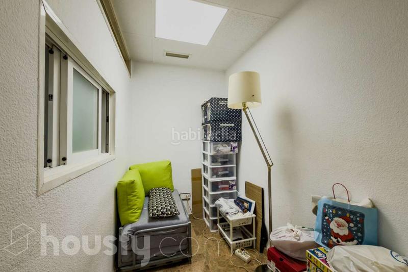 Foto 413889d5-286b-4f21-953d-881af594f394. Piso en carrer juan de sada . en Sants-Badal Barcelona