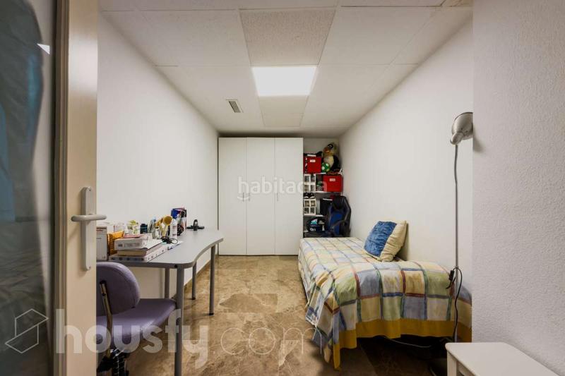 Foto c10f01a6-8b49-4a22-9489-050011a9b8f1. Piso en carrer juan de sada . en Sants-Badal Barcelona