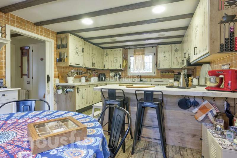 Foto 4ef5a95d-6bbb-425a-bde2-d74f9637fd06. House in carrer dels avellaners . in Sant Muç Rubí