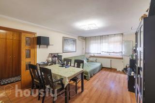 Appartement à Carrer pardo .