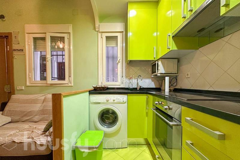 Foto b3b71f8c-6d0e-4e44-878c-71f9f9517b62. Etagenwohnung in calle san cosme y san damián . in Madrid