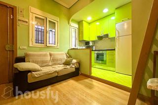 Flat in Calle san cosme y san damián .