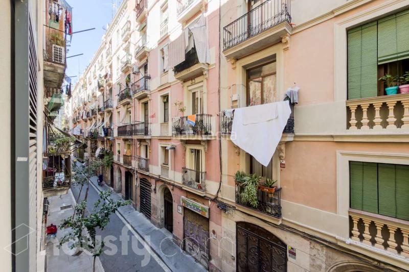 Foto 19a11145-19d5-49a7-96cb-9f90ee339a78. Appartamento in carrer sant gil . in Raval Barcelona