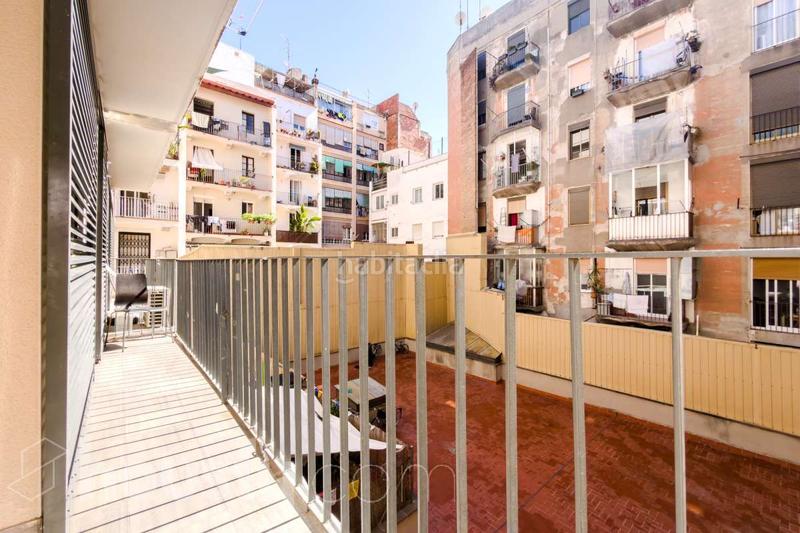 Foto bb3ad232-ef60-4301-944a-7e9c18e24150. Appartamento in carrer sant gil . in Raval Barcelona