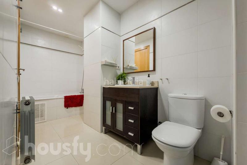 Foto dfa44fe2-619a-40e1-8de0-dc44a1c66e79. Appartamento in carrer sant gil . in Raval Barcelona