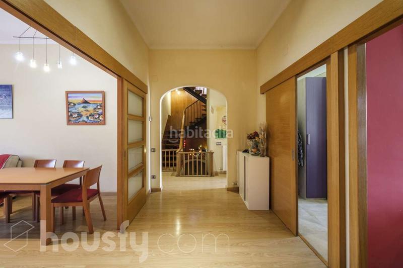 Foto 3d4902f1-9ac6-4000-98bf-3c80edda7ed7. Casa en carrer de chapí . en Horta Barcelona