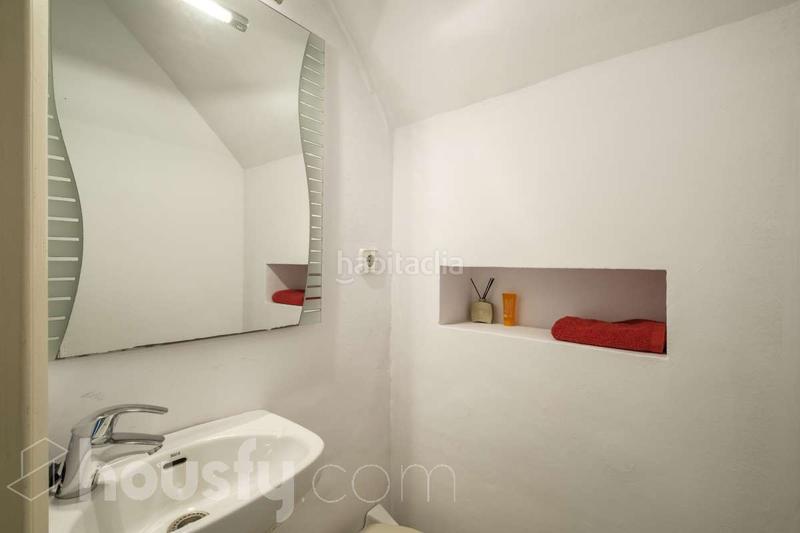 Foto 4ec9ff7b-a5bb-48cc-8a65-f0c07fe864f0. Casa en carrer de chapí . en Horta Barcelona