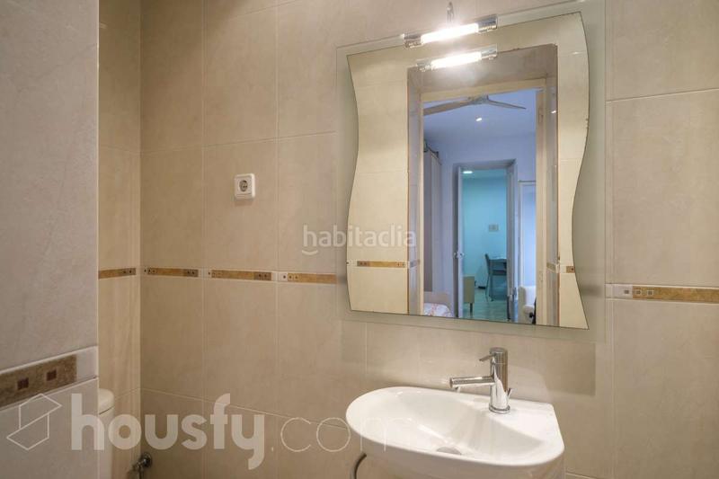 Foto a8e2766d-95c6-4cb4-8ab8-2bfe931dd41b. Casa en carrer de chapí . en Horta Barcelona