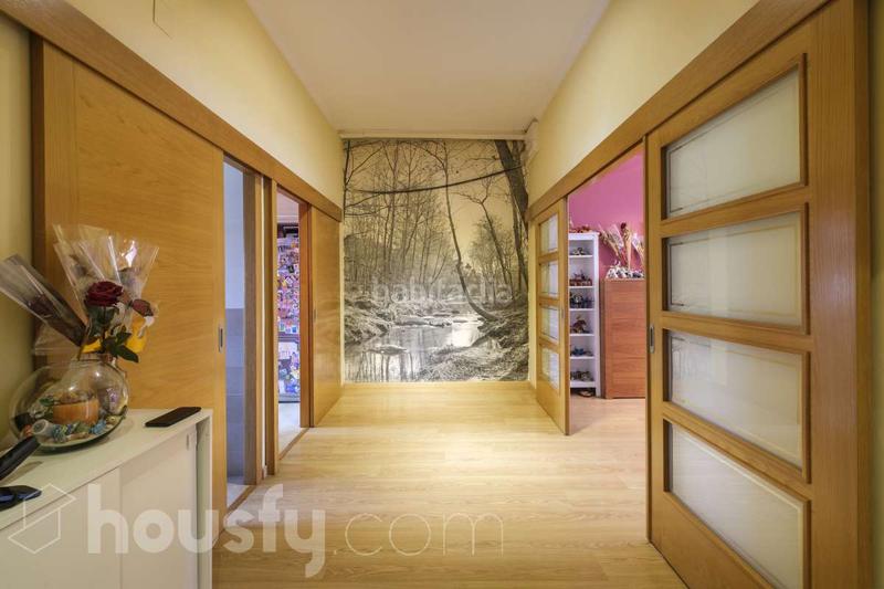 Foto c74977c2-223a-49a4-8b77-af4b0431a5a7. Casa en carrer de chapí . en Horta Barcelona
