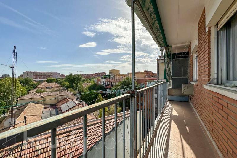 Foto e1a1ef99-17ea-44a9-a639-546d14fa5930. Appartamento in calle san fortunato . in San Fermín Madrid