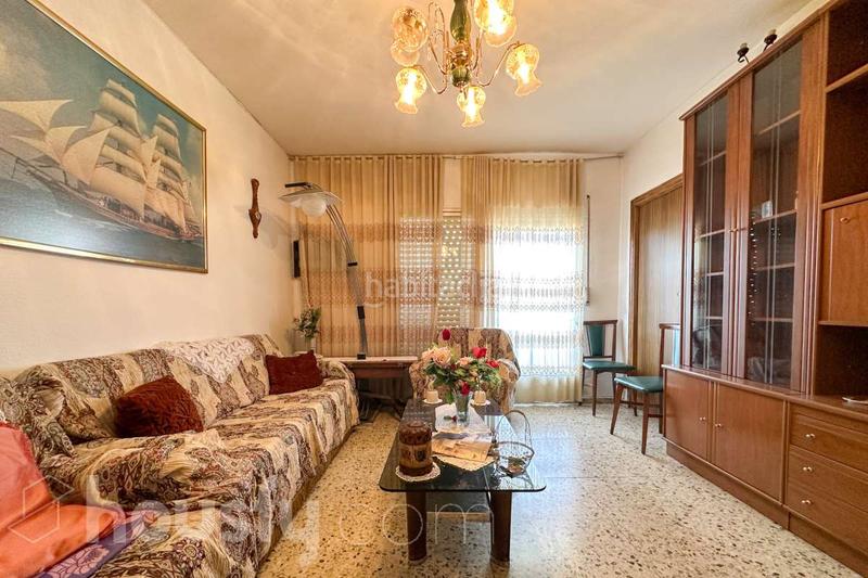 Foto f33c4962-c55a-4a69-b521-b27ff51b78b1. Appartement dans calle san fortunato . dans San Fermín Madrid