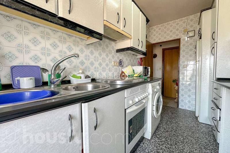 Foto 0f5c6f20-439c-4c9c-bca0-92c2f080d17a. Etagenwohnung in calle san fortunato . in San Fermín Madrid