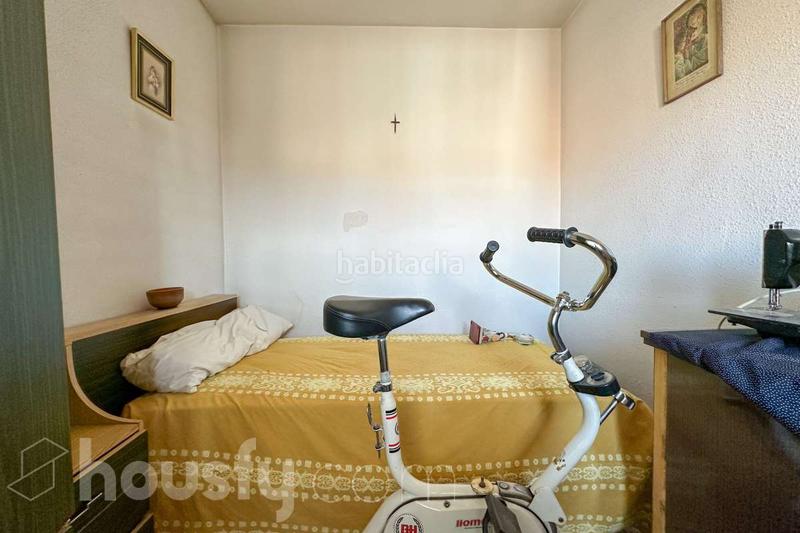 Foto 9612836c-cd62-40f7-a99b-9b6b6d9af77c. Etagenwohnung in calle san fortunato . in San Fermín Madrid