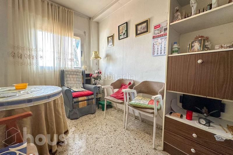 Foto d827769f-2877-41e6-b928-425560b262ba. Piso en calle san fortunato . en San Fermín Madrid