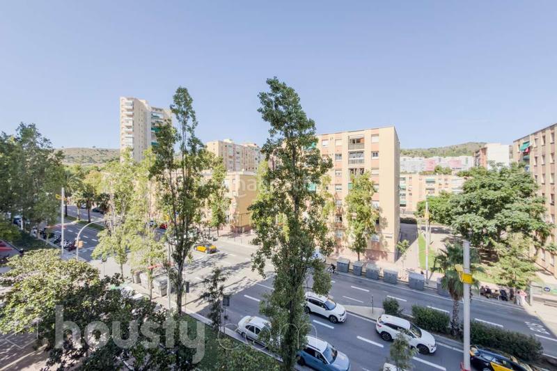 Foto 87790a01-35f6-473a-b4d5-ecb903c8881e. Piso en passeig de valldaura . en La Guineueta Barcelona