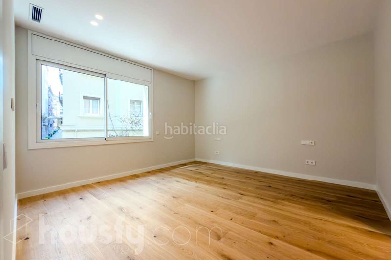 Foto e1d2a0d0-61ae-46fe-a5c9-40e3d2265232. Pis a carrer de balmes . a Putget - Farró Barcelona