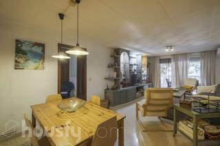 Appartement à Carrer de joan oliver .