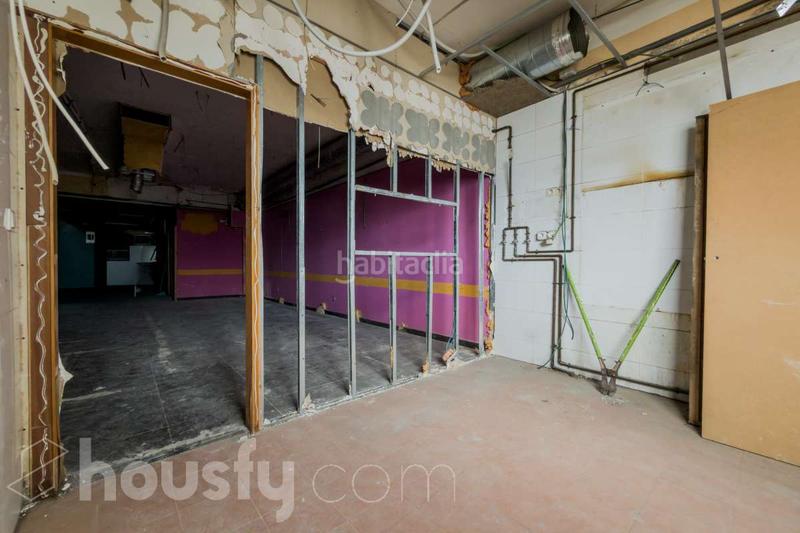 Foto cfed4a4c-b672-432c-a600-45c44e6927d9. Business premise in carrer coll i pujol . in Centre Badalona