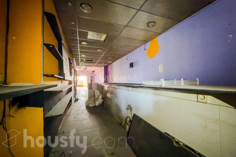 Foto f80120cf-ddf7-444c-824c-f13aa1127282. Local comercial en carrer coll i pujol . en Centre Badalona