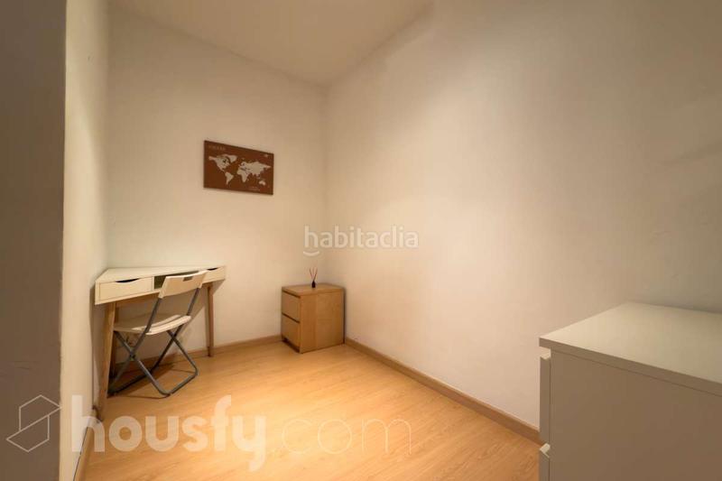 Foto 52ba2e7c-1914-480f-962d-3af0747a257b. Piso en carrer jaen . en Vila de Gràcia Barcelona