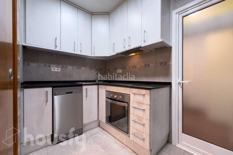 Foto 9e4beeec-b194-4344-8180-bace5d1c3438. Piso en carrer jaen . en Vila de Gràcia Barcelona