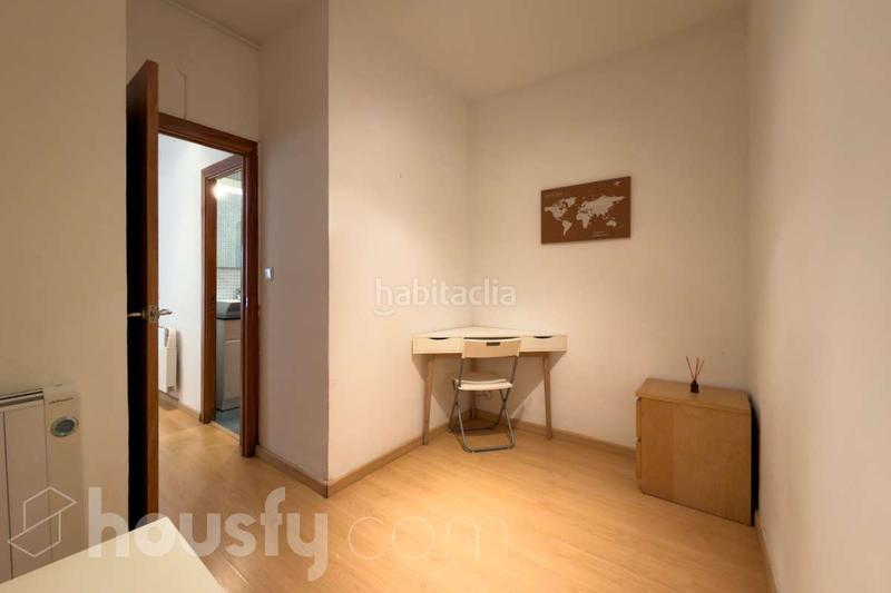 Foto b22d84a8-c9c6-487c-972a-f6232b7af53f. Piso en carrer jaen . en Vila de Gràcia Barcelona