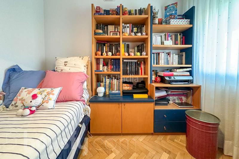 Foto 359cc30e-79c4-4888-a237-824d5205bc39. Àtic a calle bocangel . a Fuente del Berro Madrid