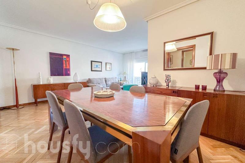 Foto ca6b5353-bb27-4825-a280-dda61e45b380. Ático en calle bocangel . en Fuente del Berro Madrid