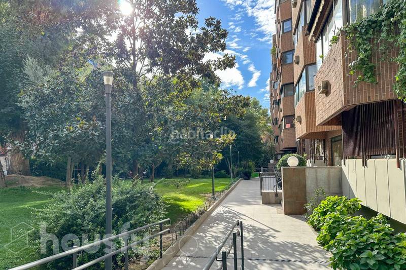 Foto 048e8030-3c48-4b8f-a146-6e9f0aaaeaed. Dachwohnung in calle bocangel . in Fuente del Berro Madrid