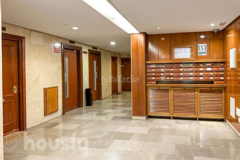 Foto 9e4067c2-5dce-4cc2-8e84-38629a868286. Dachwohnung in calle bocangel . in Fuente del Berro Madrid