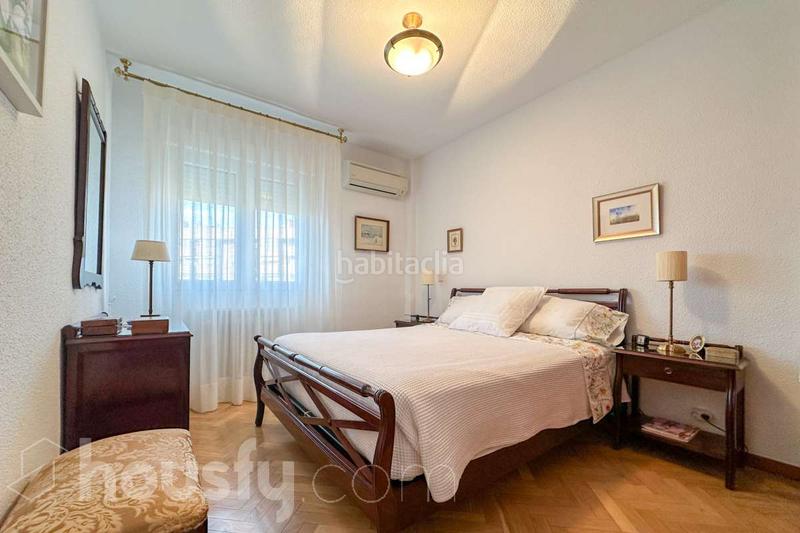 Foto b85590da-7a7a-4cd1-b762-99706983be20. Dachwohnung in calle bocangel . in Fuente del Berro Madrid