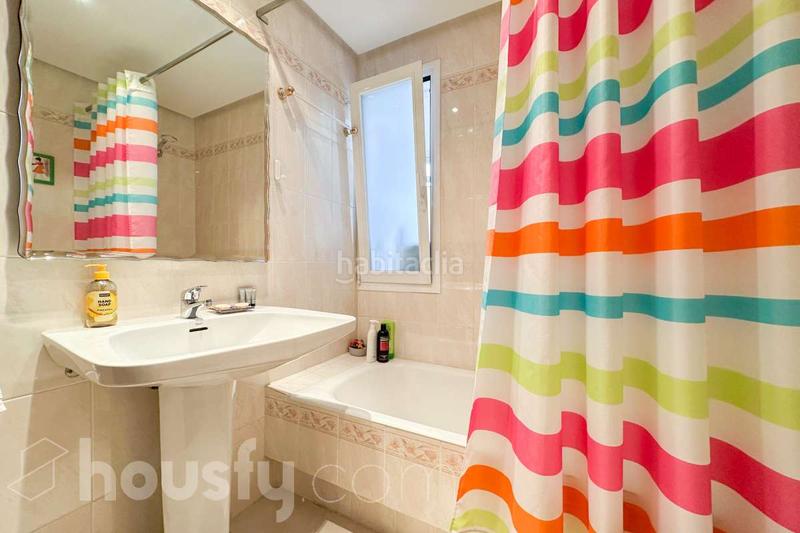 Foto c79f430d-8b59-44fc-b4b4-b23113975aad. Dachwohnung in calle bocangel . in Fuente del Berro Madrid