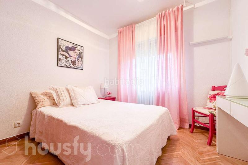 Foto cea76a52-6f7e-47d2-ac32-3990d2906d25. Dachwohnung in calle bocangel . in Fuente del Berro Madrid