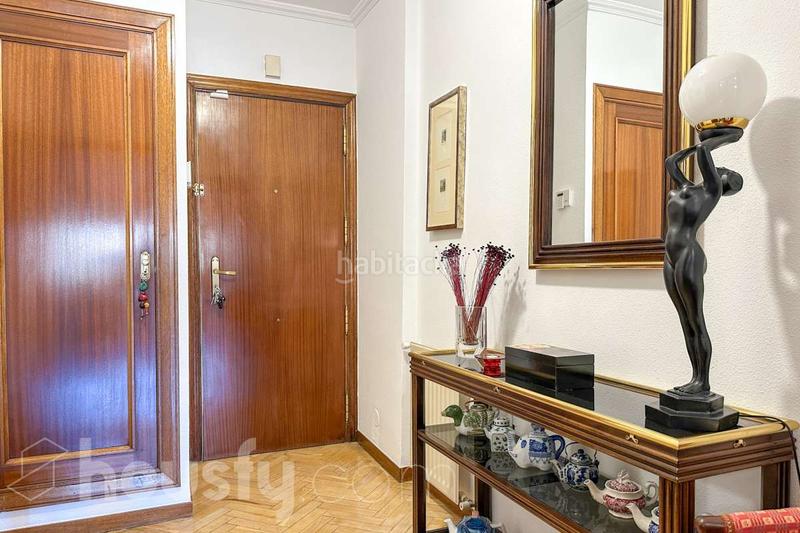 Foto dbf035c9-8155-48c7-9c48-b565dd7424b1. Dachwohnung in calle bocangel . in Fuente del Berro Madrid