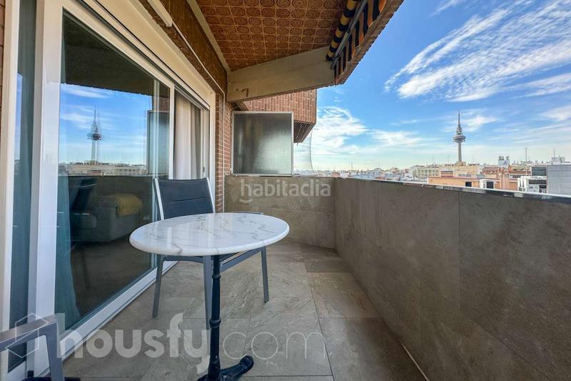 Foto ef1b5c57-2d35-4f6b-a90c-c703b8395dbb. Dachwohnung in calle bocangel . in Fuente del Berro Madrid