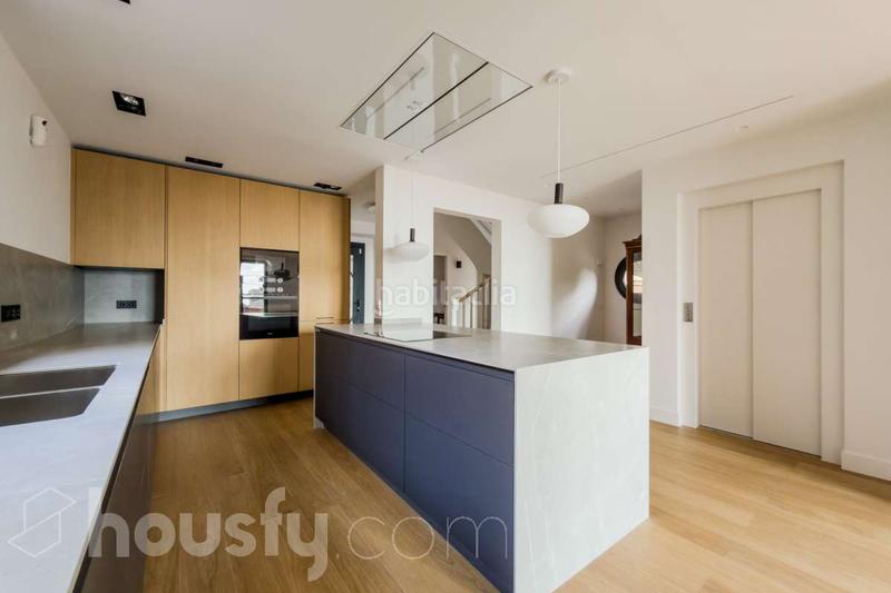 Foto 57d0c2d3-b426-4dea-af3a-5b9d22ea2a00. Casa en carrer de castellterçol . en Vallcarca - Penitents Barcelona