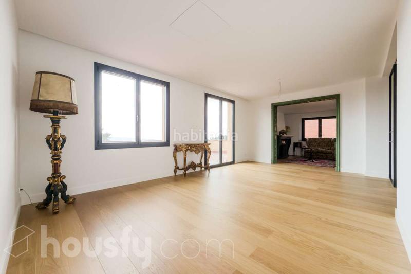 Foto f8a4906a-3bec-4b16-a68b-21a5a32346d9. Casa en carrer de castellterçol . en Vallcarca - Penitents Barcelona