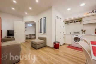 Flat in Carrer pau claris .